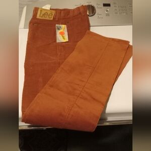 Lee Womans/junior VINTAGE Corduroy Pants in Burnt Orange size 3 NWT